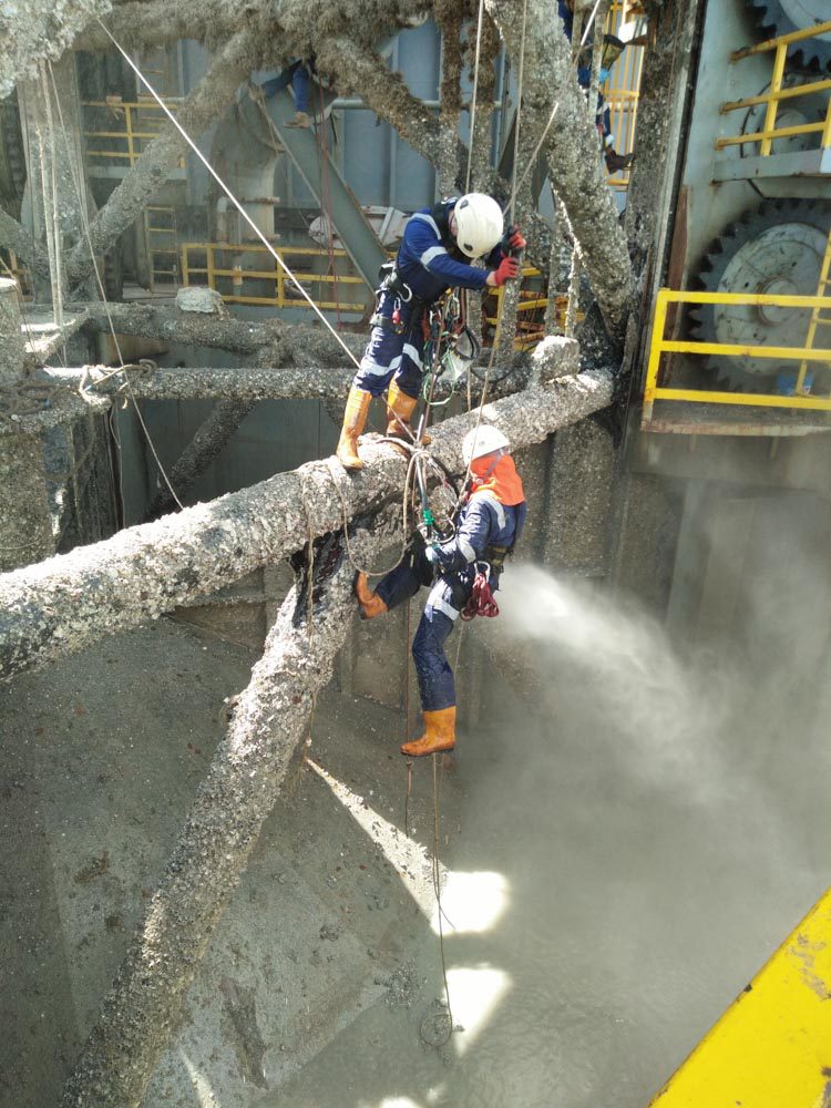 advantage marine services ship maintenance topside underwater steel fabrication engineering others